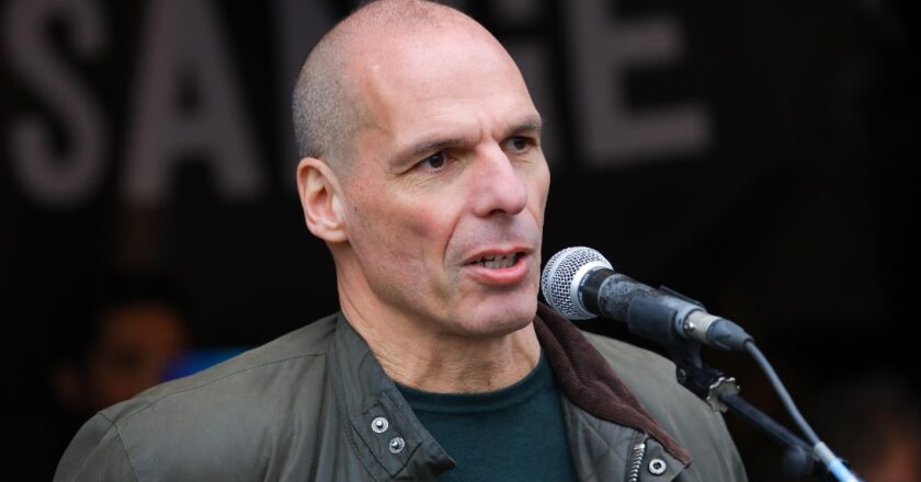 Yanis Varoufakis: “Il mio discorso a Berlino sulla Palestina che la polizia tedesca è entrata sul posto per vietare – e la cui pubblicazione qui ha portato alla mia espulsione dalla Germania!”